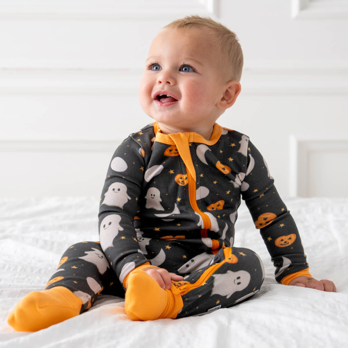 Baby Bamboo Pajamas w/ DreamCuffs® - Ghosts