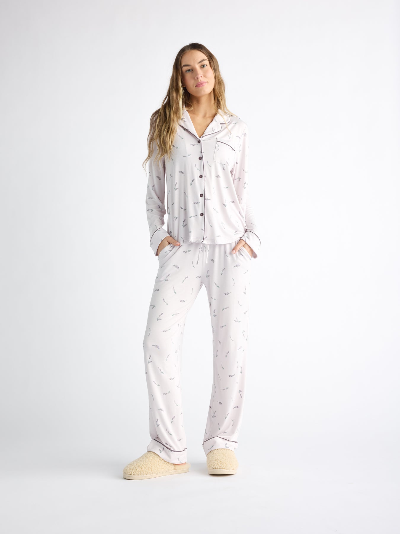 Women&#39;s Bamboo Stretch-Knit Long Sleeve Pajama Set