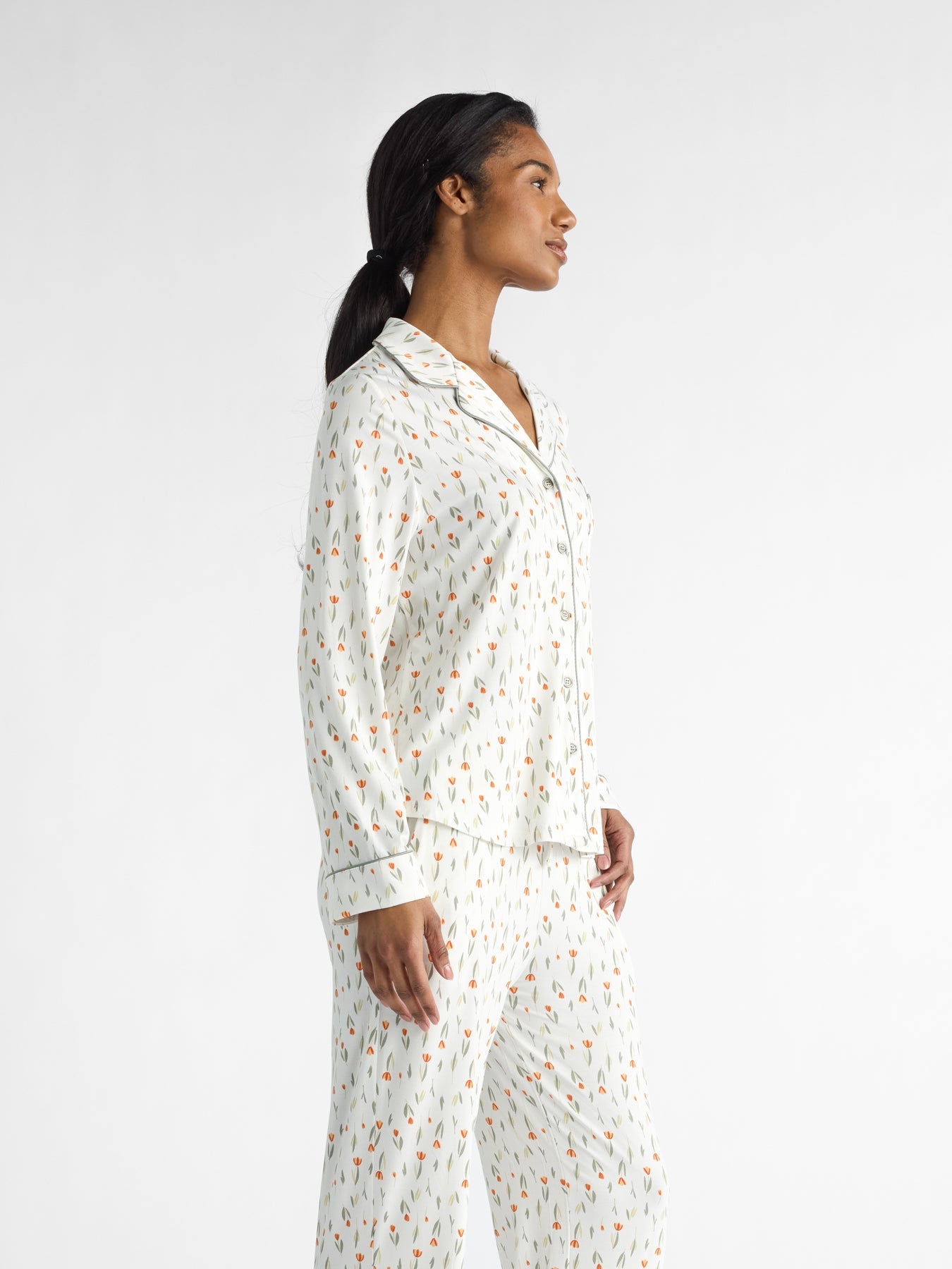 Women&#39;s Bamboo Stretch-Knit Long Sleeve Pajama Set