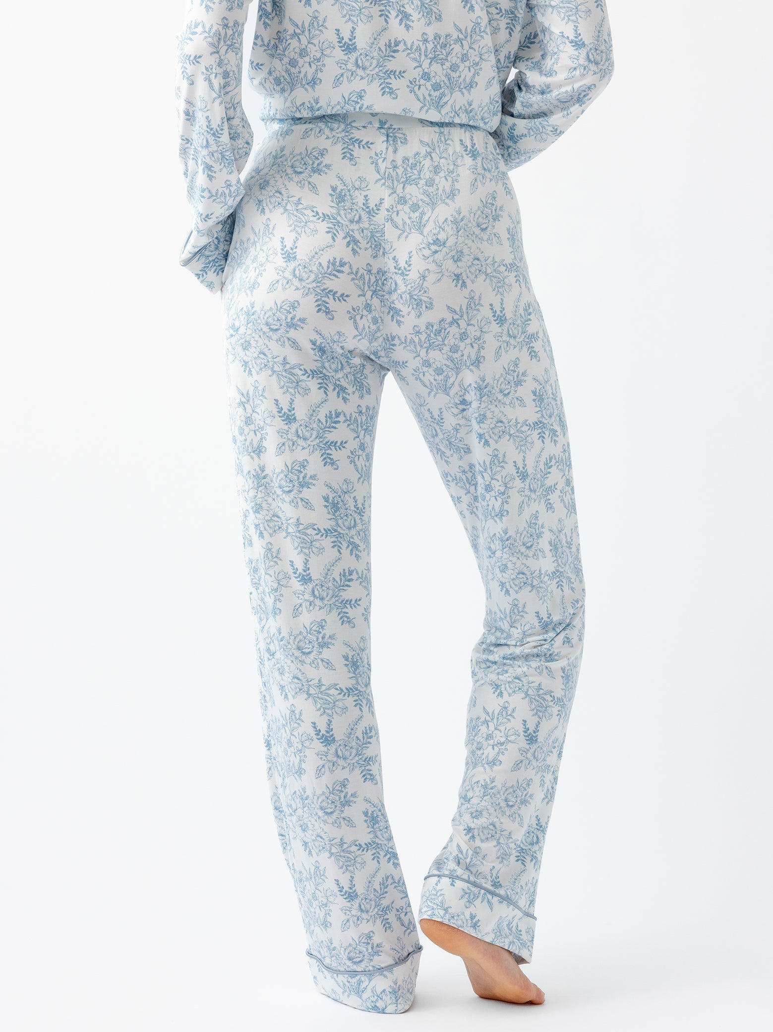 Women&#39;s Bamboo Stretch-Knit Long Sleeve Pajama Set