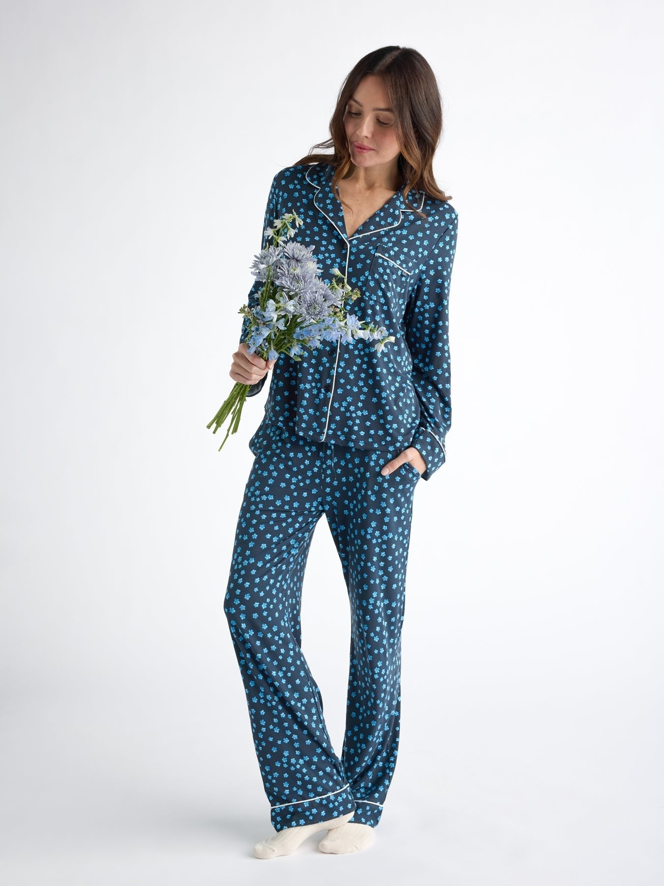 Women&#39;s Bamboo Stretch-Knit Long Sleeve Pajama Set