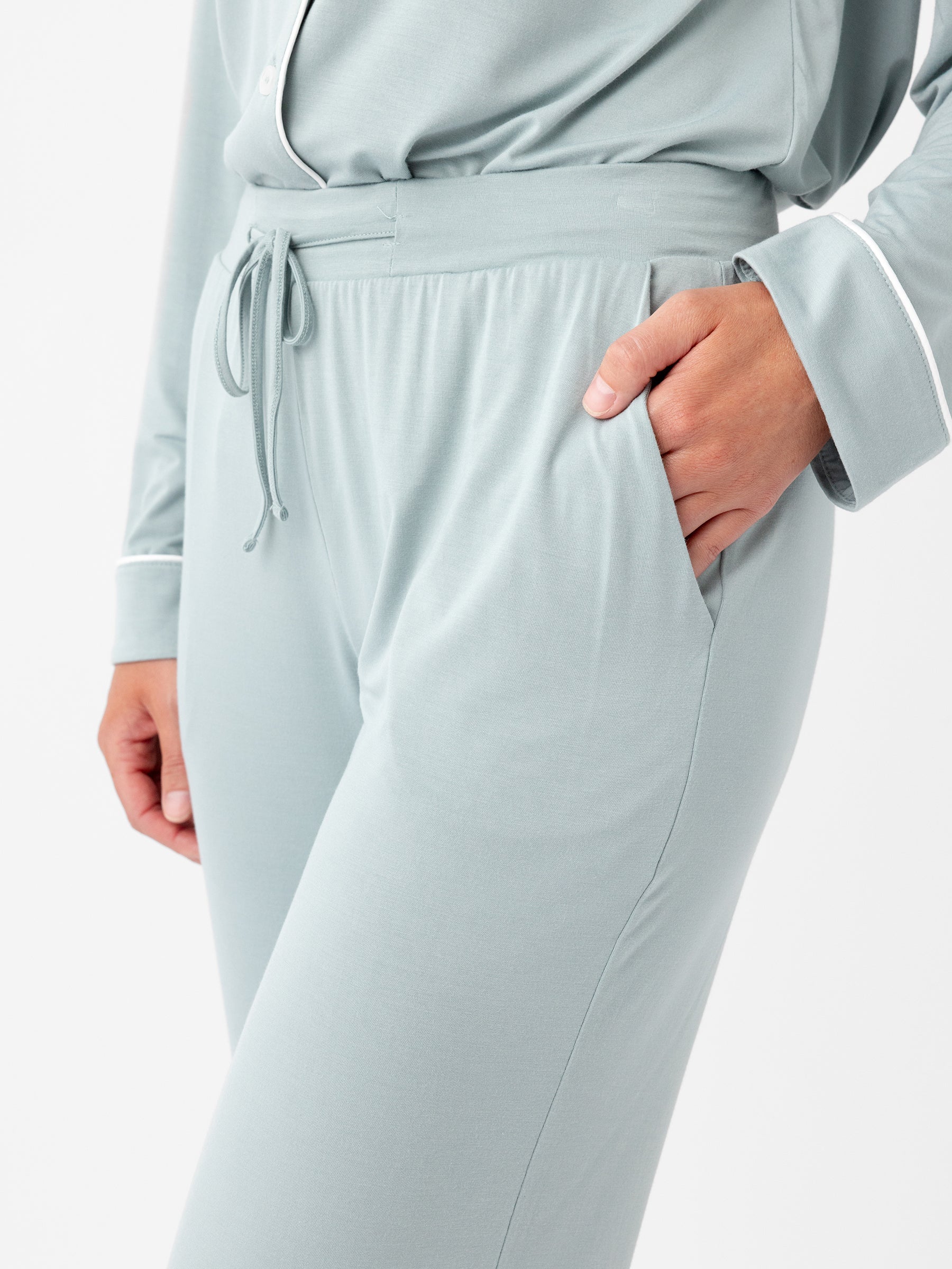 Women&#39;s Bamboo Stretch-Knit Long Sleeve Pajama Set