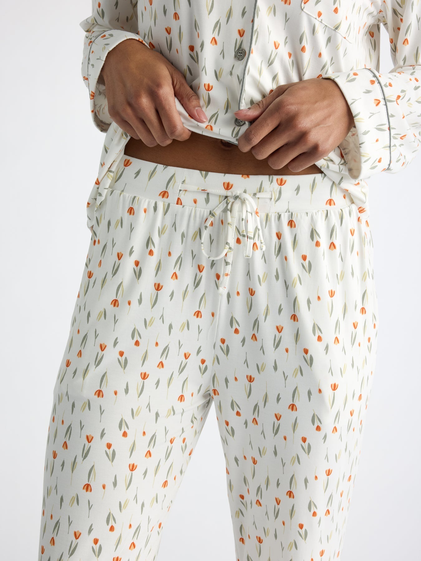 Women&#39;s Bamboo Stretch-Knit Long Sleeve Pajama Set